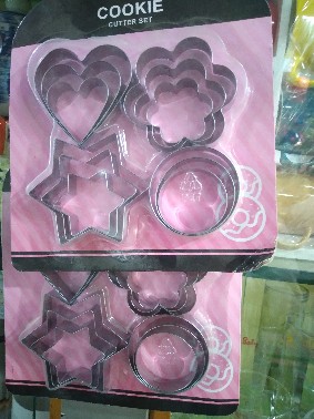 Cookie cutter with different mold